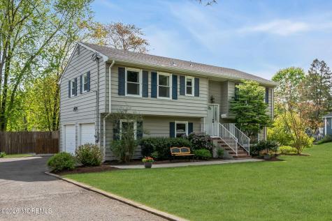 46 Balloch Place Red Bank NJ 07701