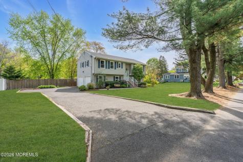 46 Balloch Place Red Bank NJ 07701