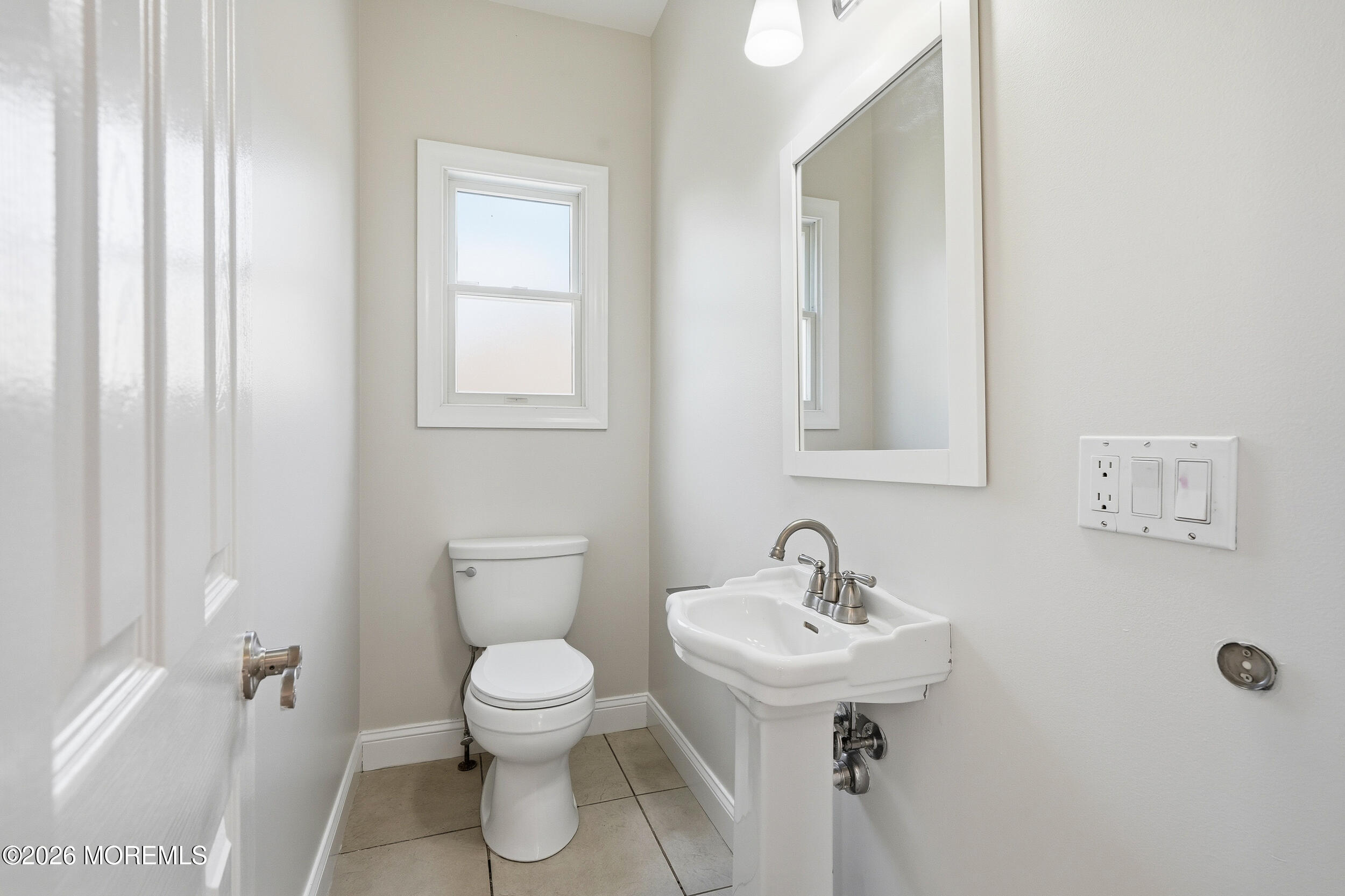 646 Compass Avenue Beachwood NJ 08722