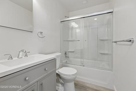 28 Gem Avenue Toms River NJ 08755