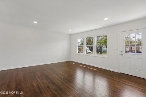 28 Gem Avenue Toms River NJ 08755