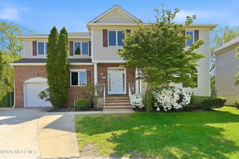 402 Twin Oaks Drive Lakewood NJ 08701