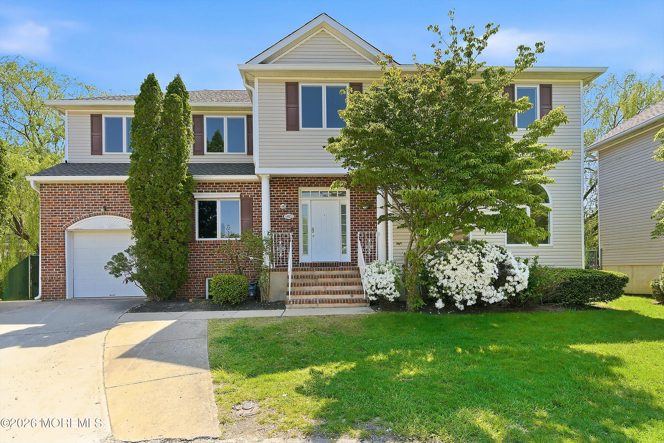 402 Twin Oaks Drive Lakewood NJ 08701