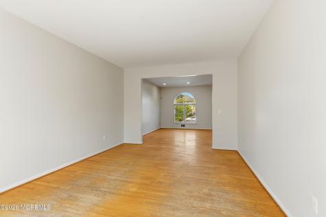402 Twin Oaks Drive Lakewood NJ 08701