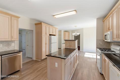 402 Twin Oaks Drive Lakewood NJ 08701