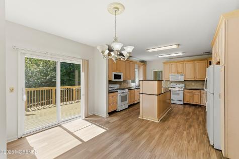 402 Twin Oaks Drive Lakewood NJ 08701