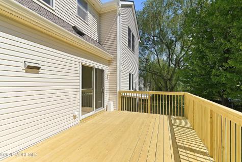 402 Twin Oaks Drive Lakewood NJ 08701