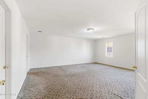 402 Twin Oaks Drive Lakewood NJ 08701