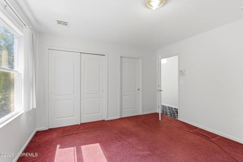 402 Twin Oaks Drive Lakewood NJ 08701