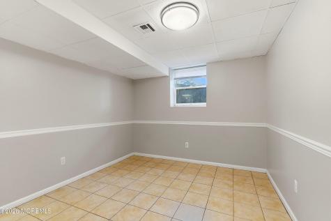 402 Twin Oaks Drive Lakewood NJ 08701