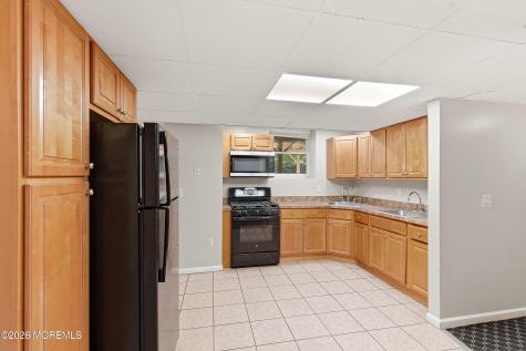402 Twin Oaks Drive Lakewood NJ 08701