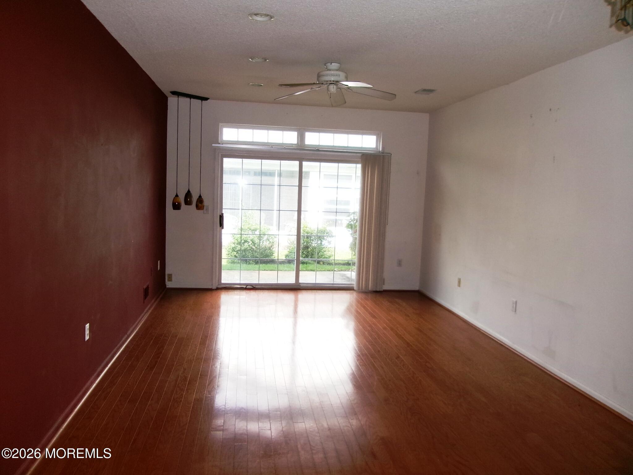 11 Sunnyfield Lane Lakewood NJ 08701
