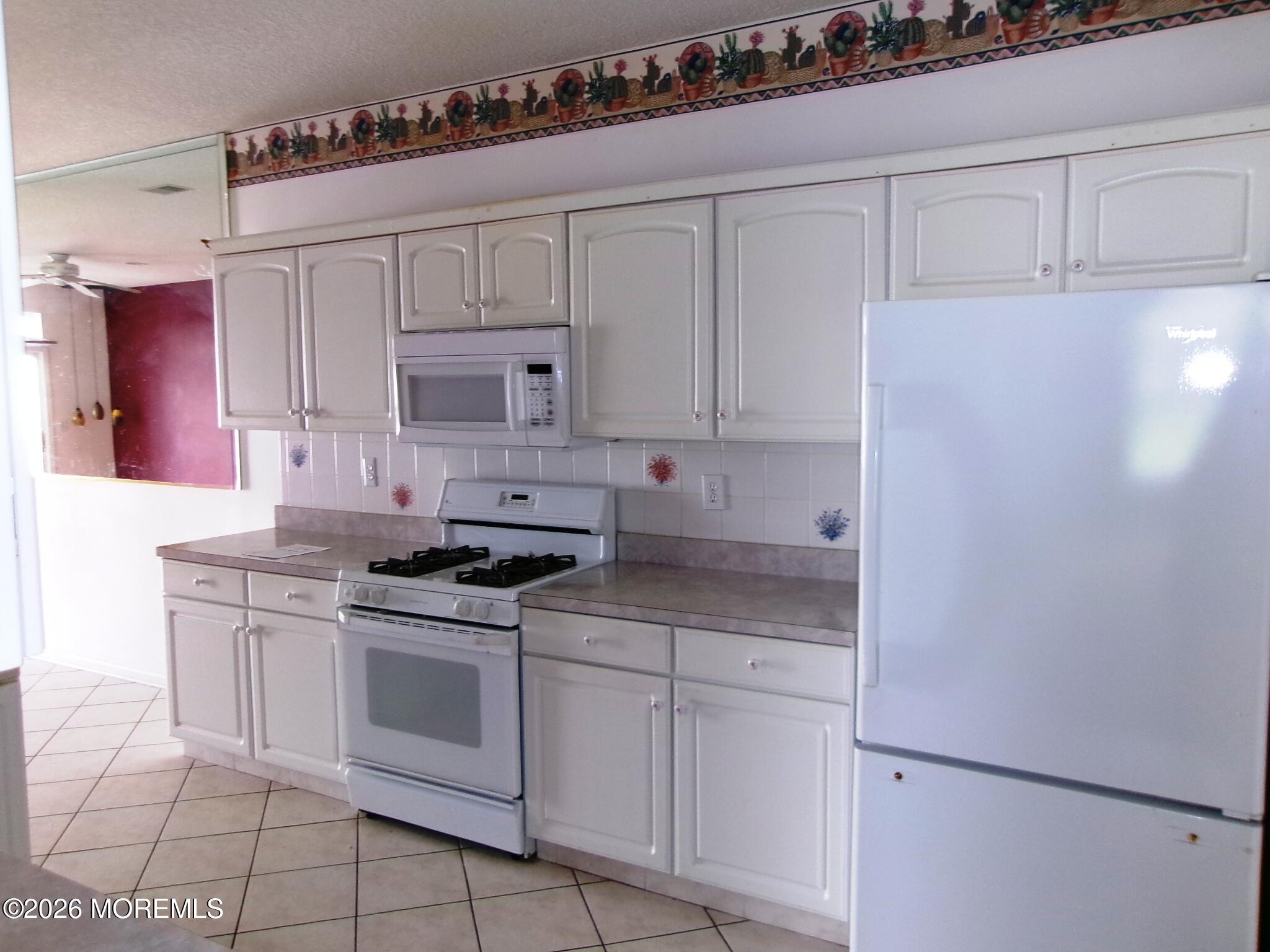 11 Sunnyfield Lane Lakewood NJ 08701
