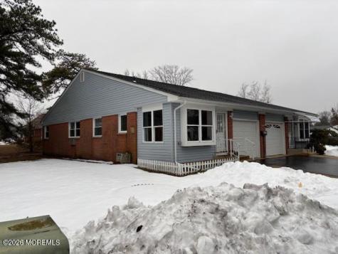 25 Hancock Drive Whiting NJ 08759