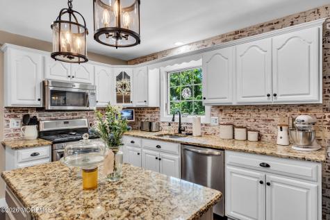 382 Wheaton Avenue Bayville NJ 08721