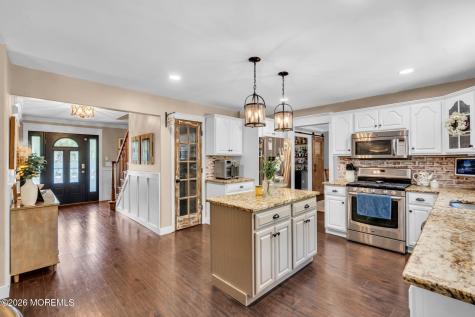382 Wheaton Avenue Bayville NJ 08721