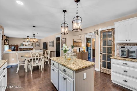 382 Wheaton Avenue Bayville NJ 08721