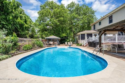 382 Wheaton Avenue Bayville NJ 08721