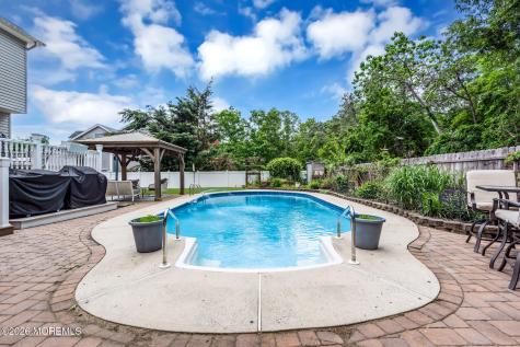 382 Wheaton Avenue Bayville NJ 08721