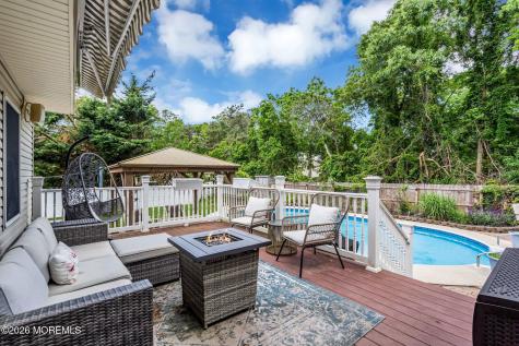 382 Wheaton Avenue Bayville NJ 08721