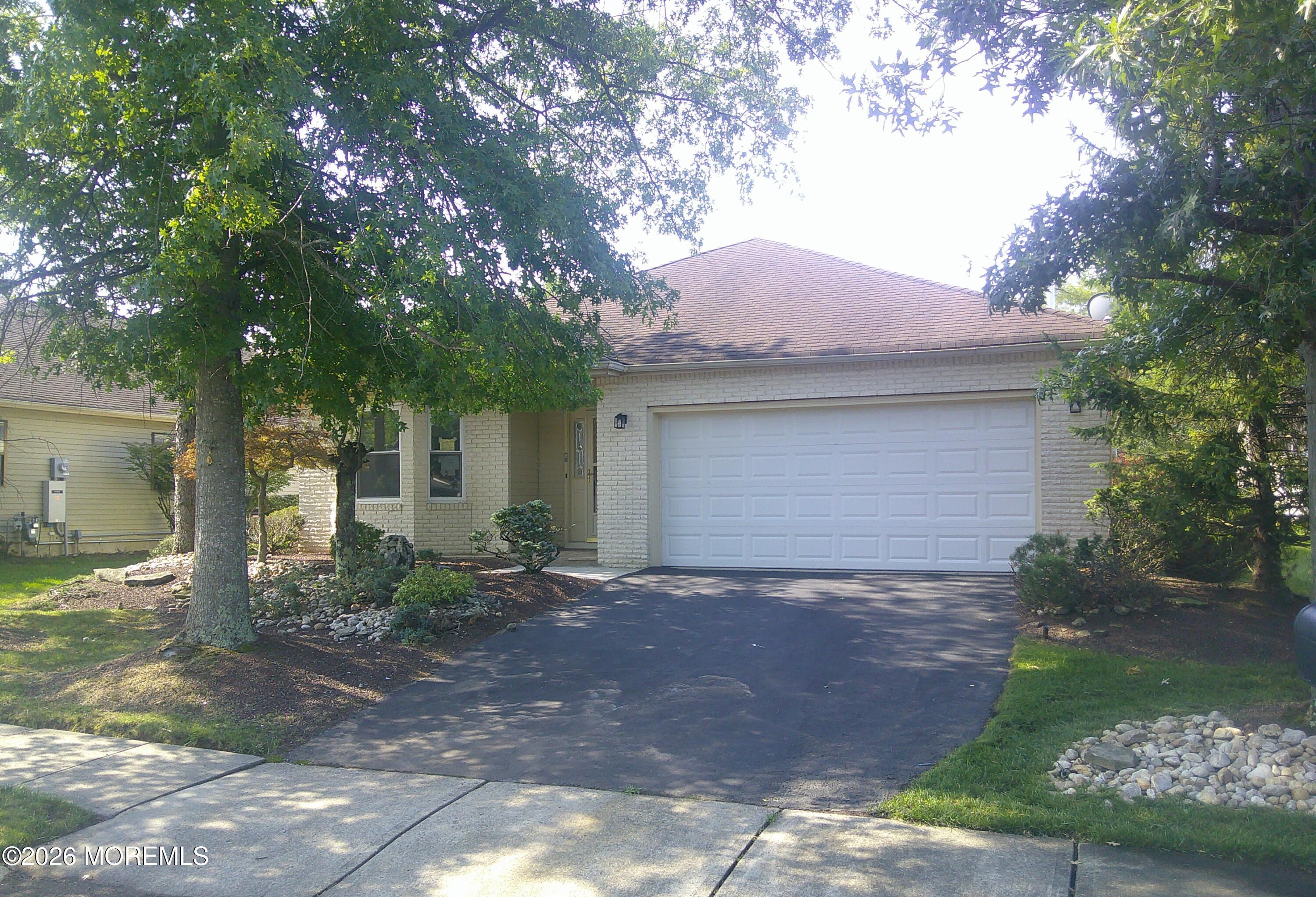 29 Peasley Drive Marlboro NJ 07746