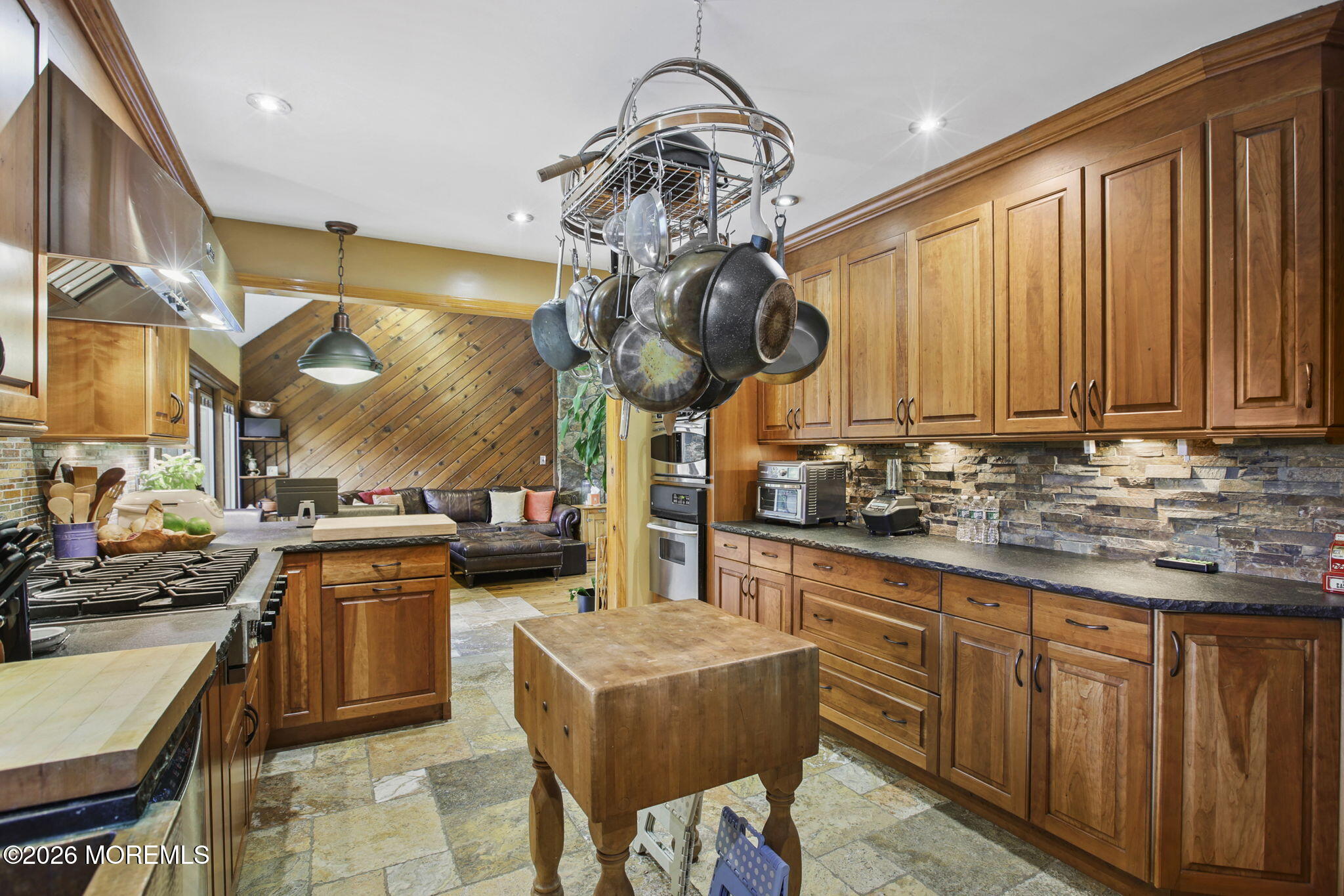 30 S Lakeview Drive Jackson NJ 08527