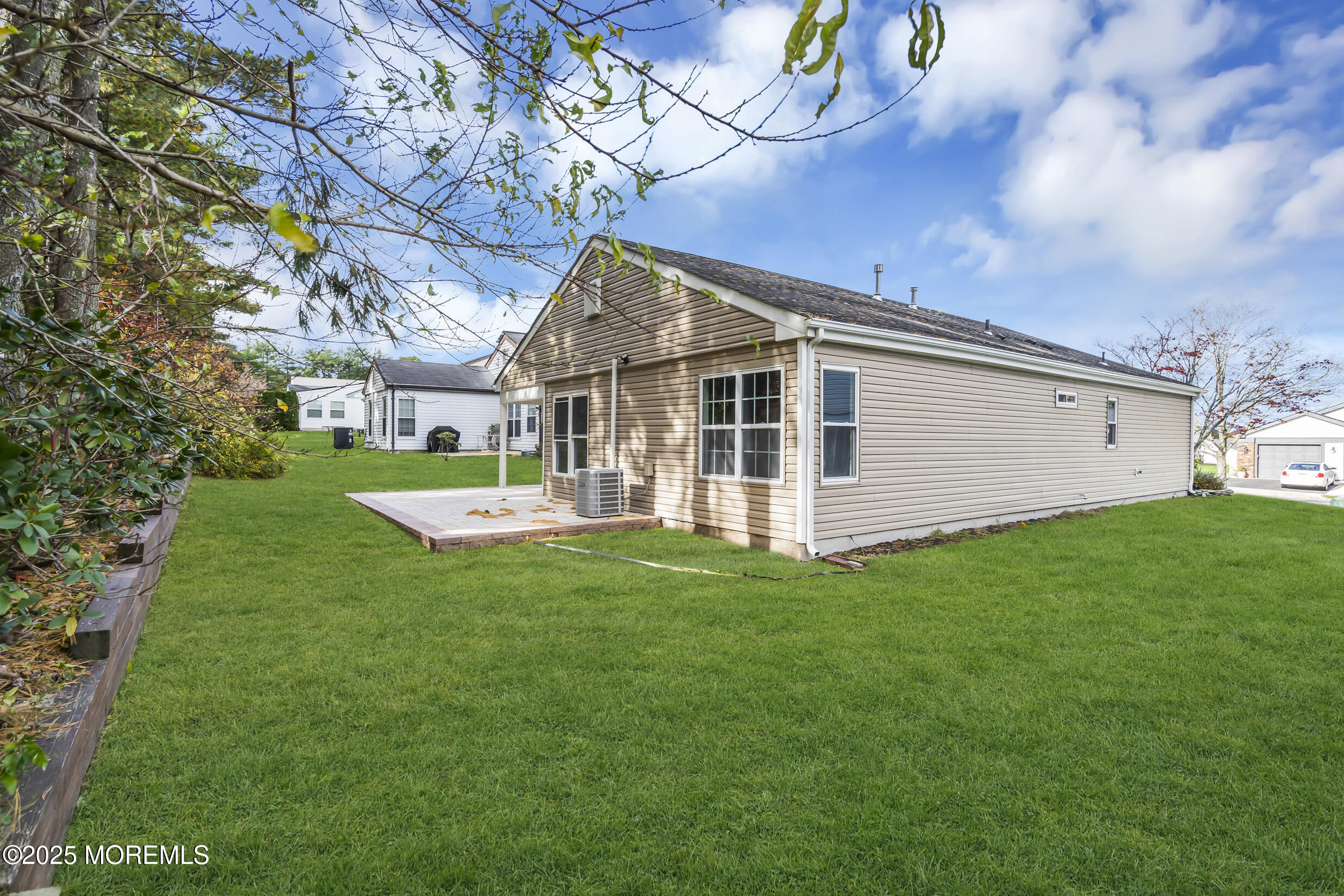 15 Maidstone Way Manchester NJ 08759