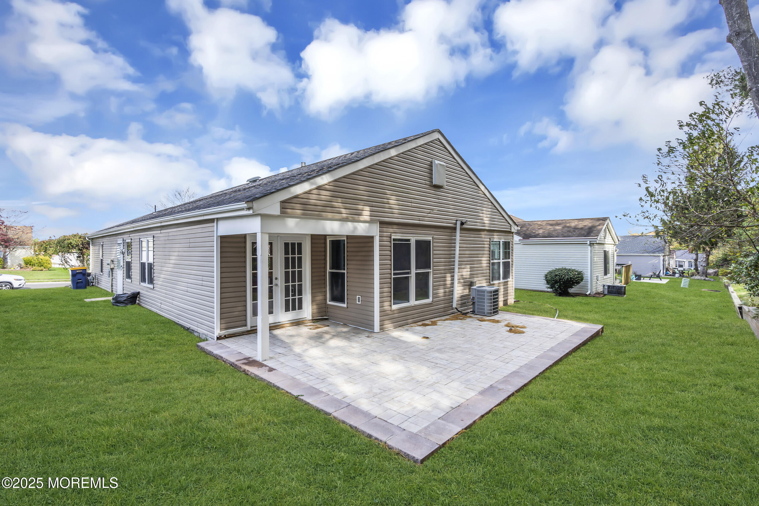 15 Maidstone Way Manchester NJ 08759