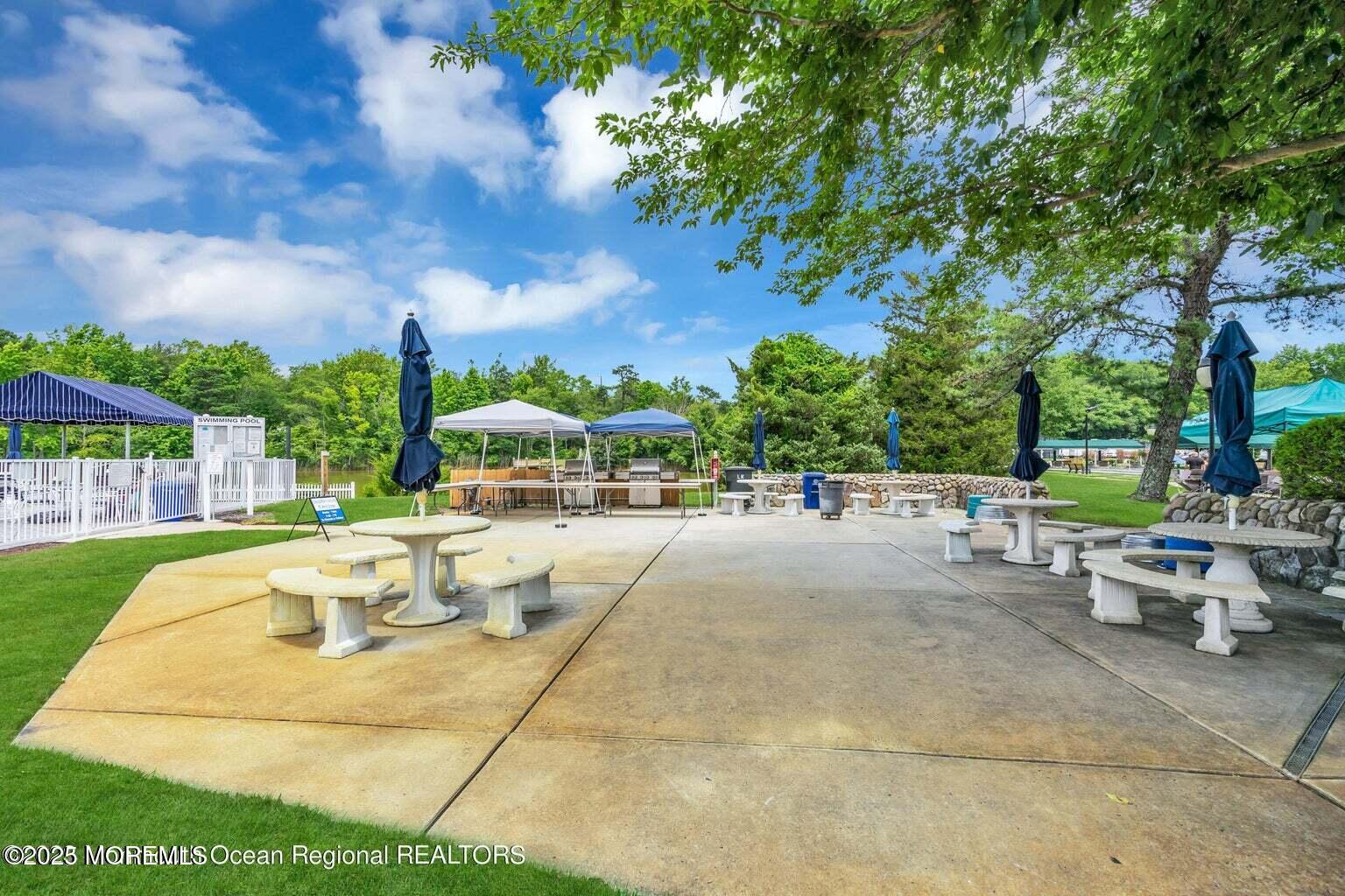 15 Maidstone Way Manchester NJ 08759