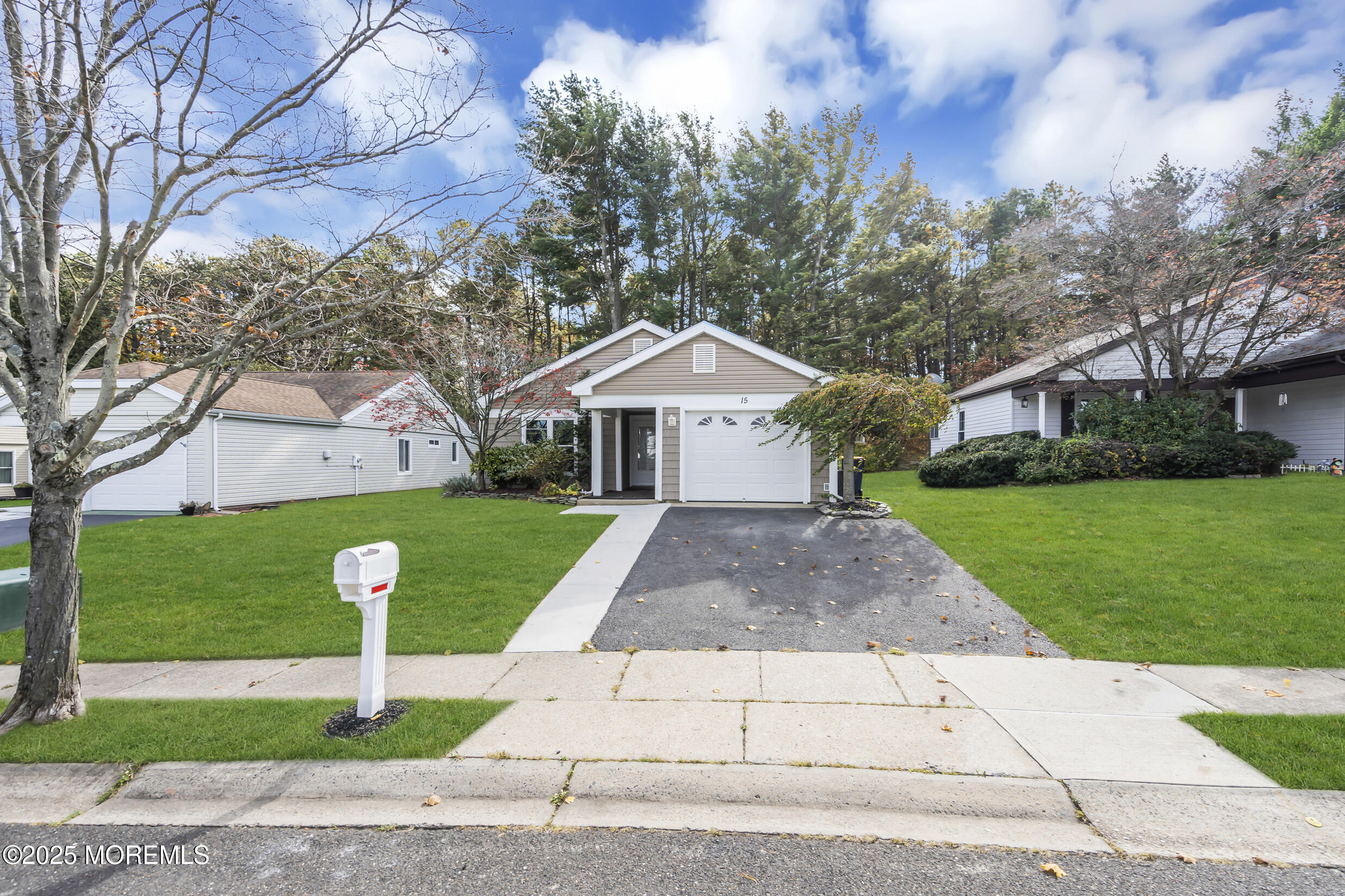 15 Maidstone Way Manchester NJ 08759