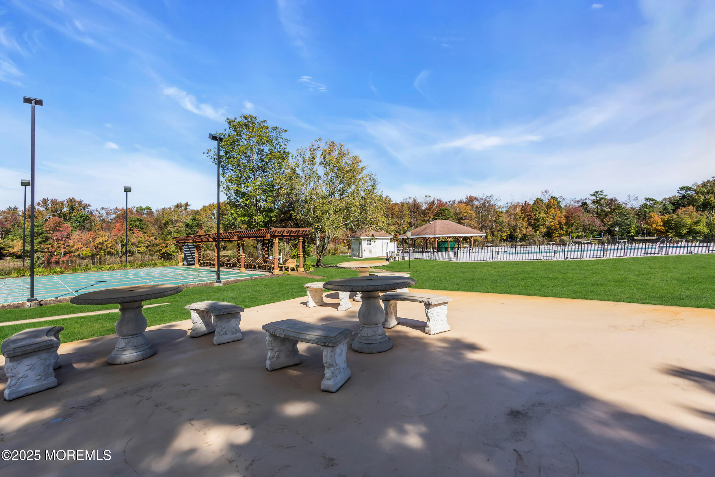 15 Maidstone Way Manchester NJ 08759