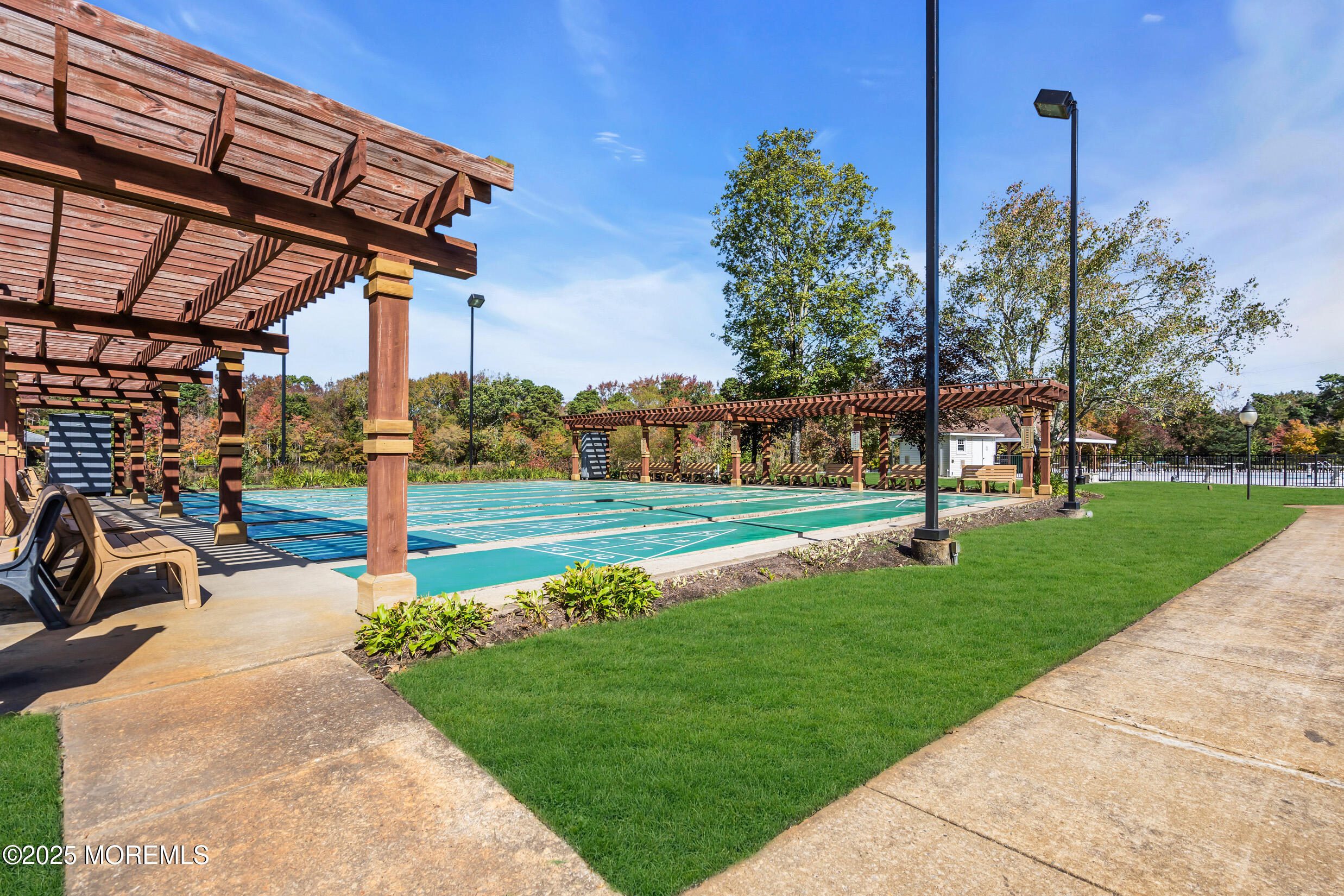 15 Maidstone Way Manchester NJ 08759