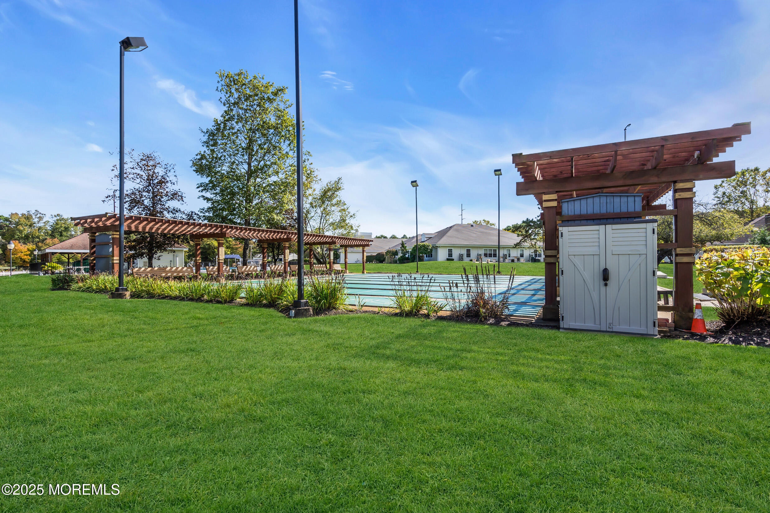 15 Maidstone Way Manchester NJ 08759