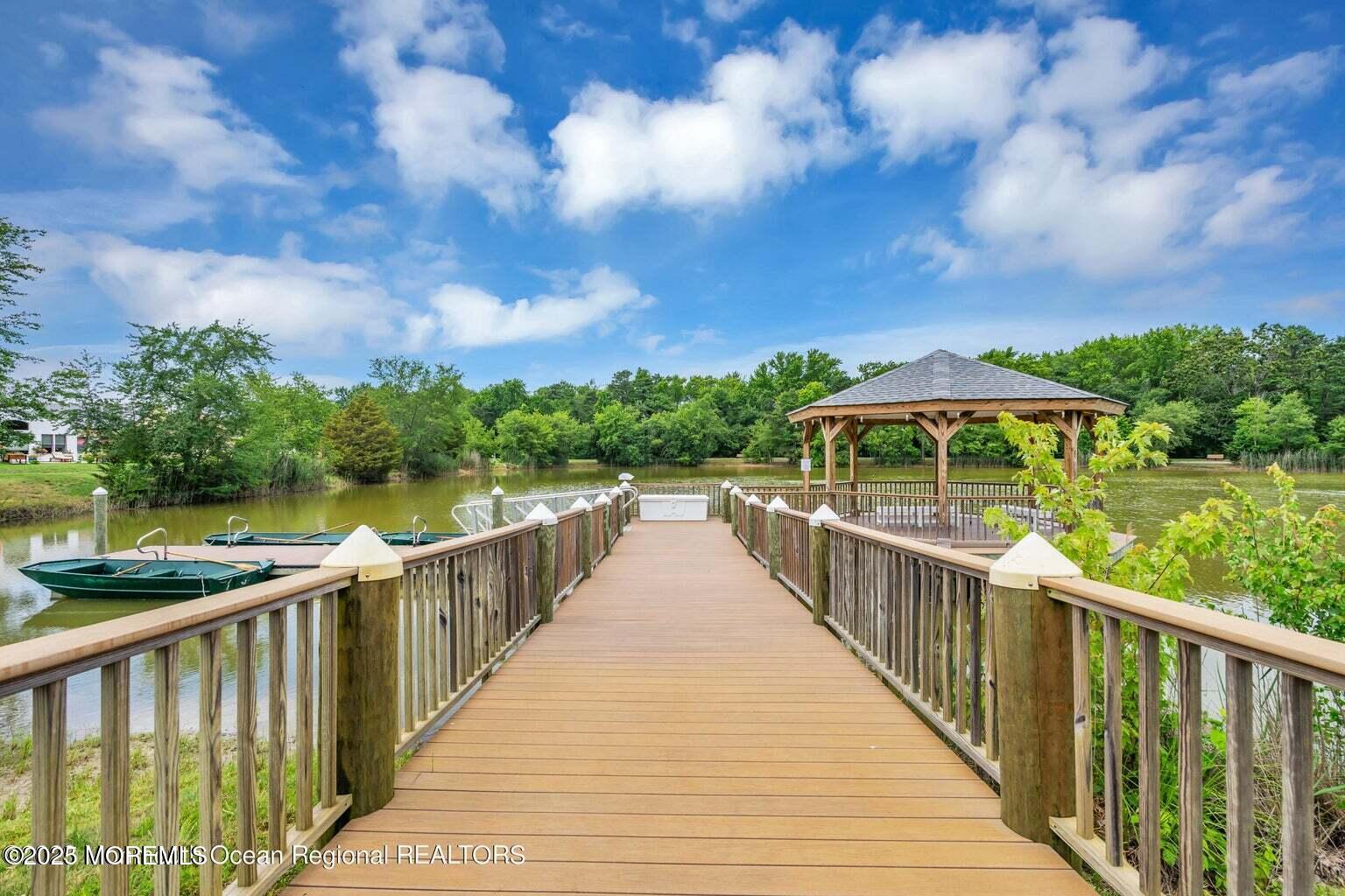 15 Maidstone Way Manchester NJ 08759