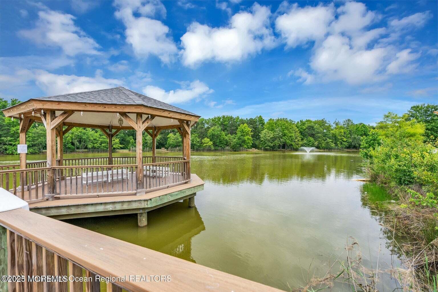 15 Maidstone Way Manchester NJ 08759