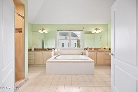 308 Flower Lane Morganville NJ 07751