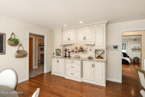 83 Oak Glen Road Howell NJ 07731