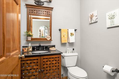 83 Oak Glen Road Howell NJ 07731