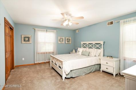 83 Oak Glen Road Howell NJ 07731