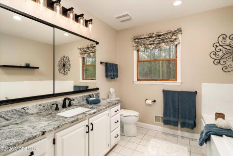 83 Oak Glen Road Howell NJ 07731