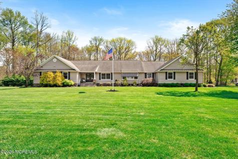 83 Oak Glen Road Howell NJ 07731