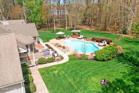 83 Oak Glen Road Howell NJ 07731