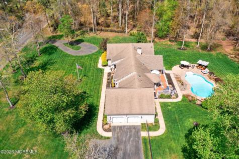 83 Oak Glen Road Howell NJ 07731