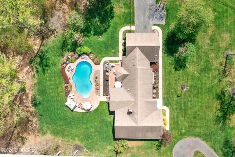 83 Oak Glen Road Howell NJ 07731