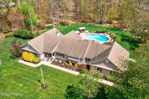 83 Oak Glen Road Howell NJ 07731