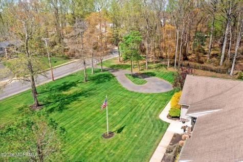 83 Oak Glen Road Howell NJ 07731