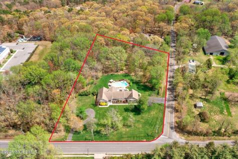 83 Oak Glen Road Howell NJ 07731