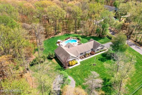 83 Oak Glen Road Howell NJ 07731