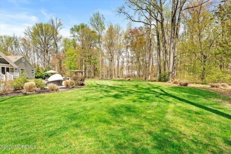 83 Oak Glen Road Howell NJ 07731