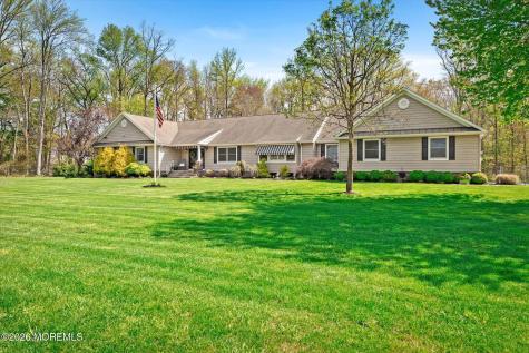 83 Oak Glen Road Howell NJ 07731